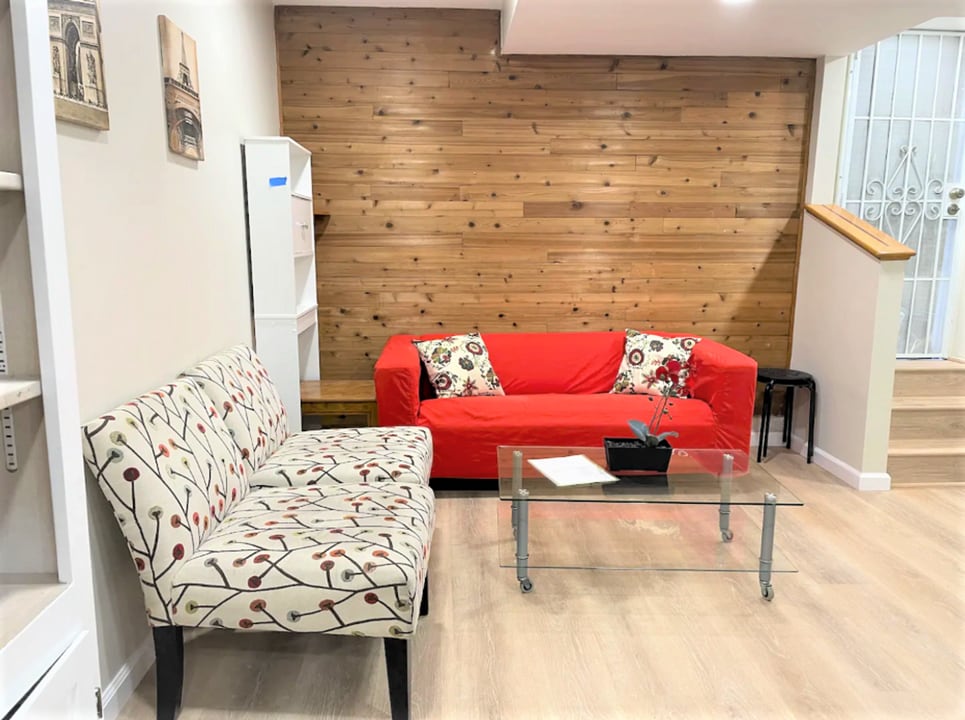 2344 D St-Unit -2344 D St, Downstairs in Hayward, CA - Building Photo