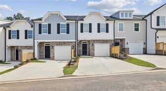 102 Fairlie Pkwy in Cartersville, GA - Building Photo