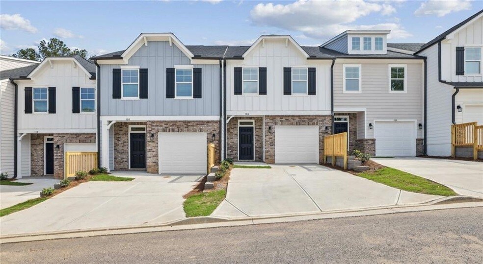 102 Fairlie Pkwy in Cartersville, GA - Foto de edificio