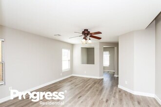 4792 W Shelbourne Ave in Las Vegas, NV - Building Photo - Building Photo