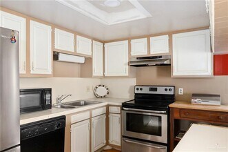 10 Marinel Ln in Mission, TX - Building Photo - Building Photo