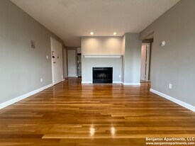 50 Evergreen St, Unit 32 in Boston, MA - Building Photo