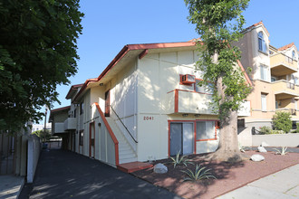 2041 Beloit Ave in Los Angeles, CA - Building Photo - Building Photo