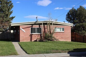 2240-2246 Ames St in Edgewater, CO - Building Photo - Building Photo