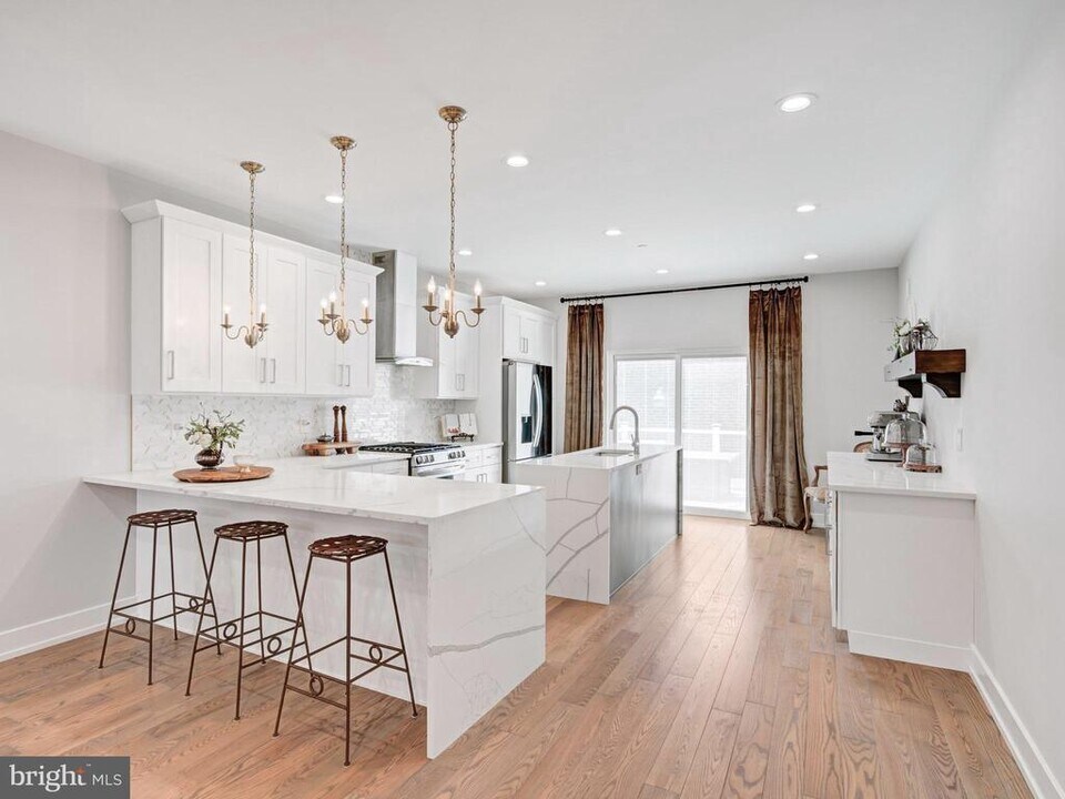 4545 Belgrade St in Philadelphia, PA - Building Photo