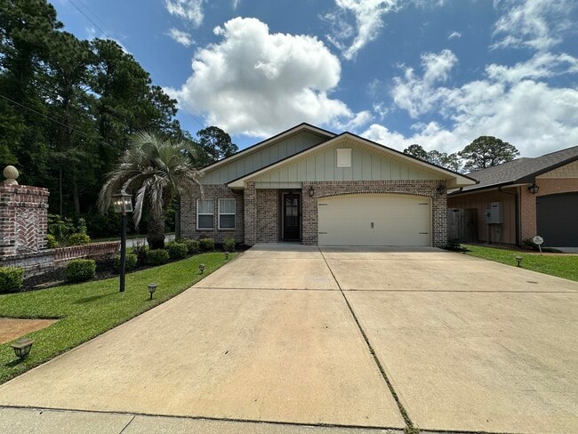 1199 French Quarter's Wy in Fort Walton Beach, FL - Building Photo - Building Photo