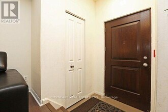 11 St Joseph St in Toronto, ON - Building Photo - Building Photo