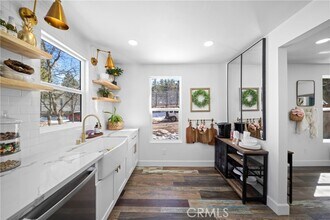 27584 Weirwood Dr in Lake Arrowhead, CA - Building Photo - Building Photo