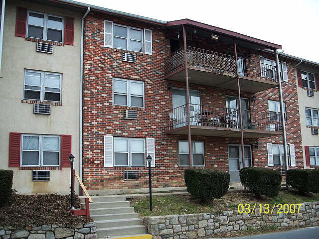 Edgemont Terrace Apartments in Reading, PA - Building Photo