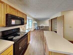 5016 Scalton Pl in Hilliard, OH - Foto de edificio - Building Photo