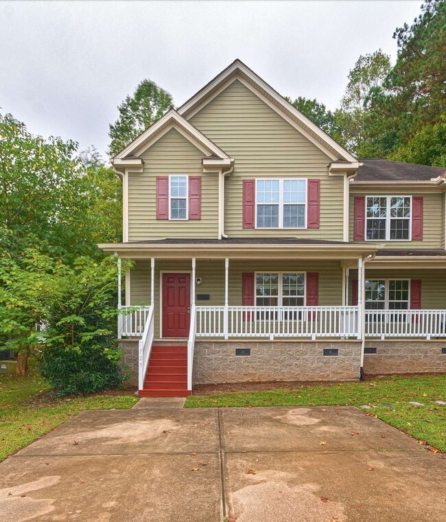729 Stadium Dr