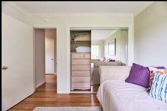 74 Briar Rd in Kentfield, CA - Foto de edificio - Building Photo