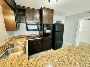 601 W 11th St in Austin, TX - Building Photo - Building Photo