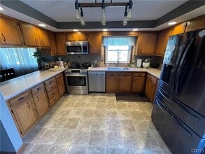 3704 Allen Dr in Cortland, NY - Building Photo - Building Photo