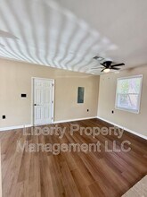 5929 Spinner Rd in Hope Mills, NC - Building Photo - Building Photo