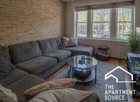 2043 N Leavitt St, Unit 2 in Chicago, IL - Building Photo