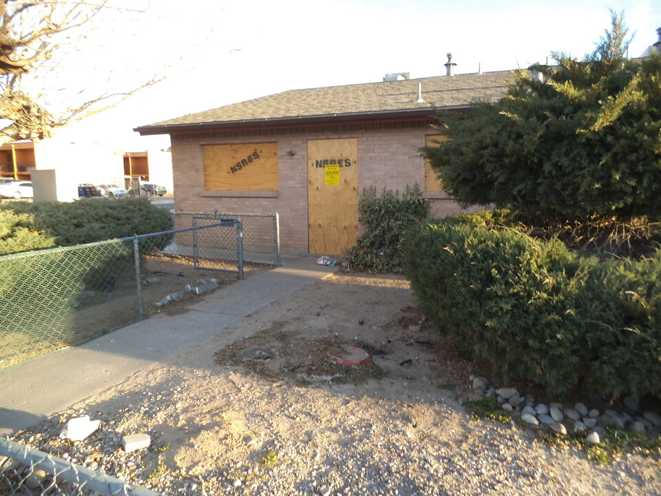 Vida Nueva in Albuquerque, NM - Building Photo