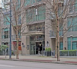 The Savoy in Vancouver, BC - Building Photo - Building Photo