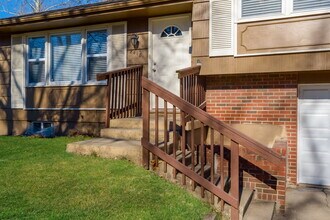 8418 E 92 Pl in Kansas City, MO - Building Photo - Building Photo