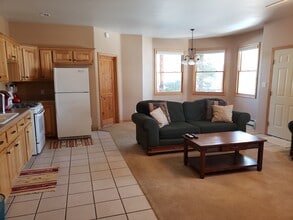 150 Snow Cap Ln, Unit Apartment in Durango, CO - Foto de edificio - Building Photo