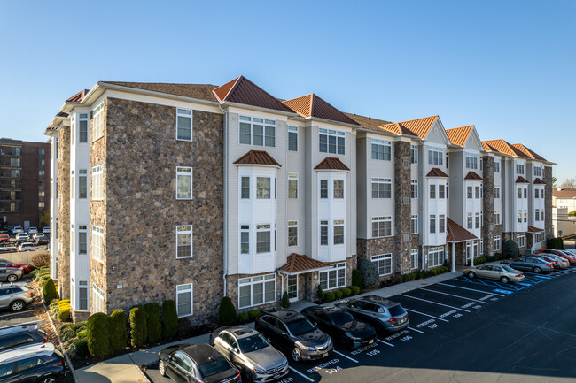 The Parkline Condominium - Phase 2 in Linden, NJ - Building Photo - Building Photo