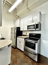 312 W 5th St, Unit 604 in Los Angeles, CA - Building Photo - Building Photo
