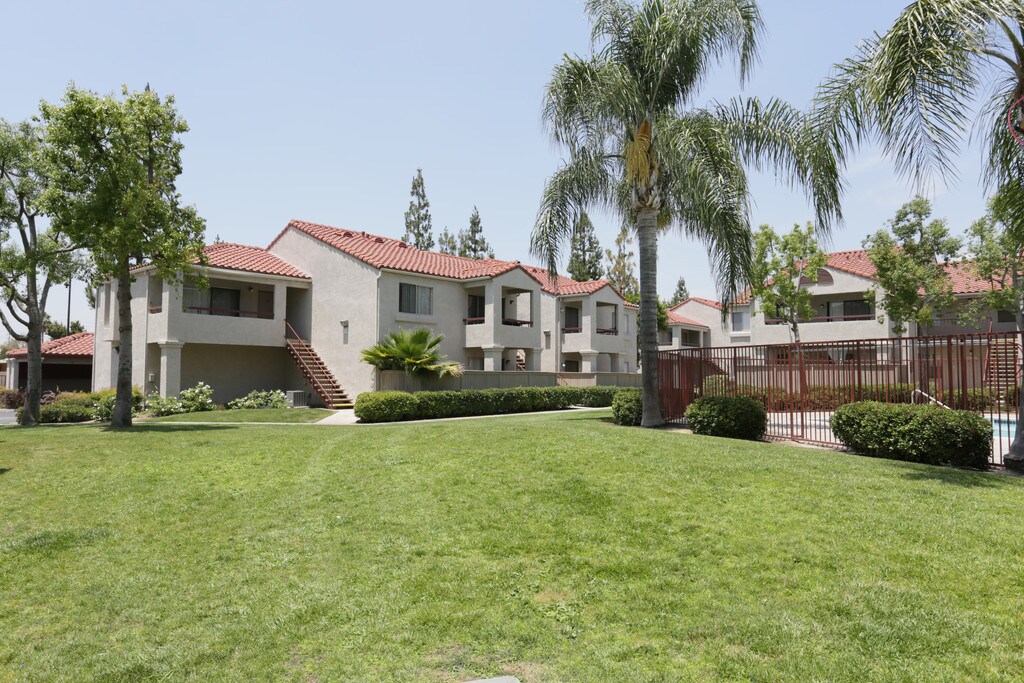 Nova Pointe Apartments in Colton, CA