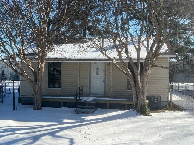 property at 1107 Gum St