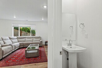 219 179th St SE in Bothell, WA - Building Photo - Building Photo