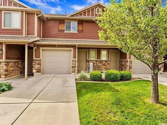 property at 1790 E Whitetail Way