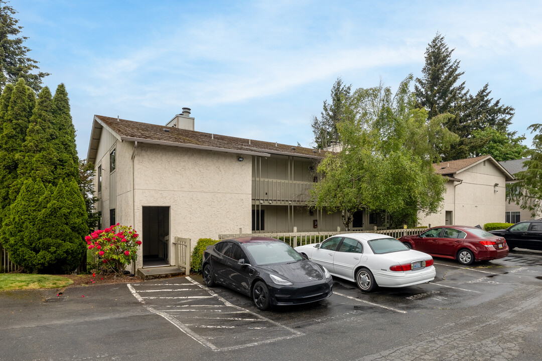 Sound Vista Condominiums in Burien, WA - Foto de edificio