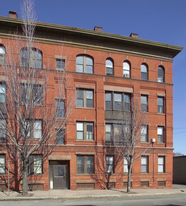 Cabot Street Apartments in Holyoke, MA - Building Photo - Building Photo