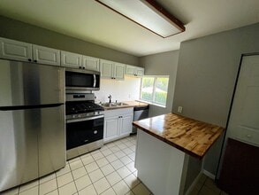 2323 Sidney St in Pittsburgh, PA - Building Photo - Building Photo