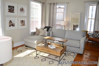435 Hanover St, Unit 3B in Boston, MA - Building Photo - Building Photo