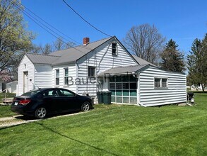728 W 10th St in Ashland, OH - Building Photo - Building Photo