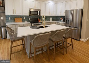 23605 Clarksmeade Dr in Clarksburg, MD - Building Photo - Building Photo