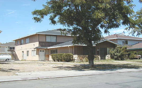 2109 Chrysler 1 Dr in Modesto, CA - Building Photo - Building Photo