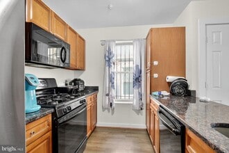 602 N 43rd St in Philadelphia, PA - Building Photo - Building Photo