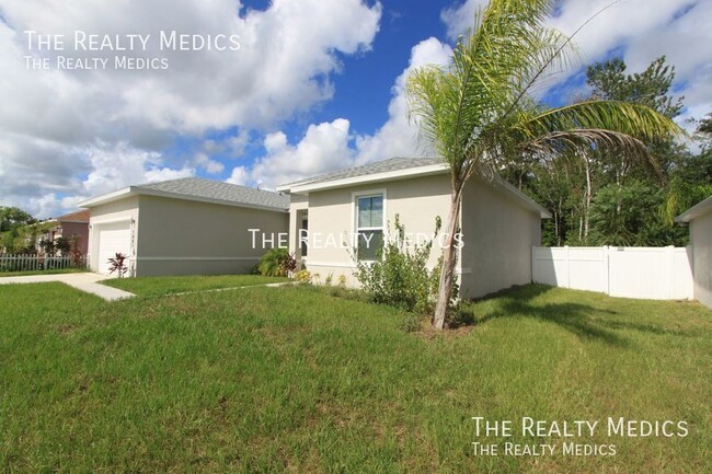 1005 Cannock Dr in Kissimmee, FL - Building Photo - Building Photo