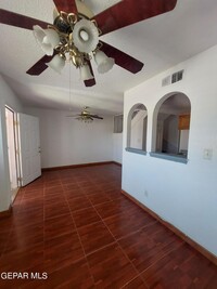 3607 Waterspring Way in El Paso, TX - Foto de edificio - Building Photo