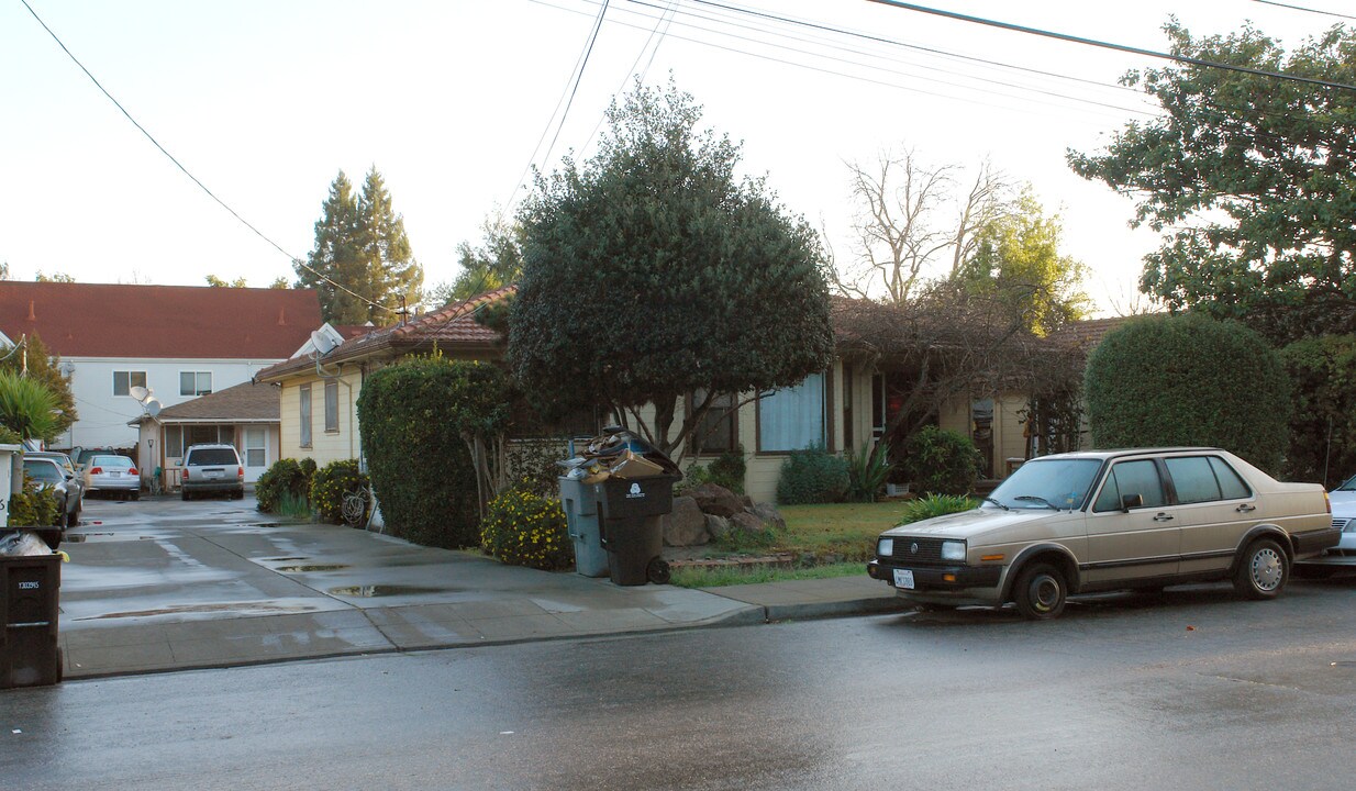 1946-1954 San Luis Ave in Mountain View, CA - Building Photo