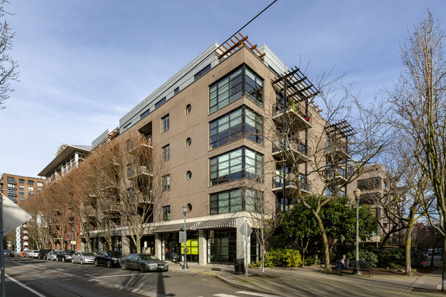 Tanner Place in Portland, OR - Foto de edificio - Building Photo