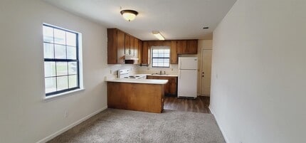 308 Belmont Rd in Tallahassee, FL - Building Photo - Building Photo