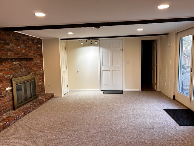 1201 S 24th St, Unit 1 in Allentown, PA - Foto de edificio - Building Photo