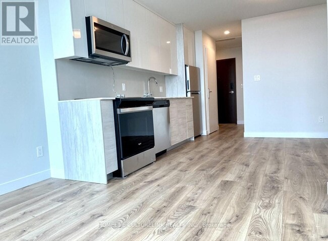 60 Frederick St in Kitchener, ON - Building Photo - Building Photo