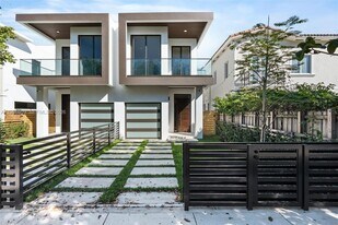 1247 SW 13th Ave in Miami, FL - Building Photo