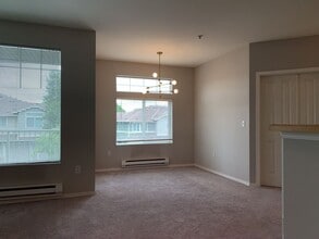 6127 Hazel Loop SE in Auburn, WA - Building Photo - Building Photo