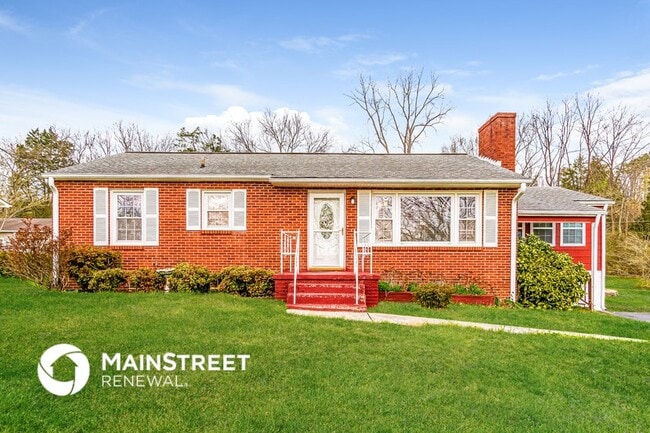 property at 212 Meadowview Dr