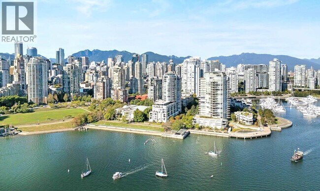 1383 Marinaside Crescent in Vancouver, BC - Building Photo - Building Photo