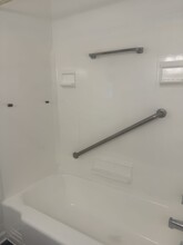 255 Waite Ave in Rahway, NJ - Building Photo - Building Photo